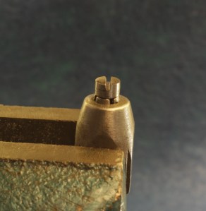 vis-pendule-horlogerie-XIX-yann-beysson